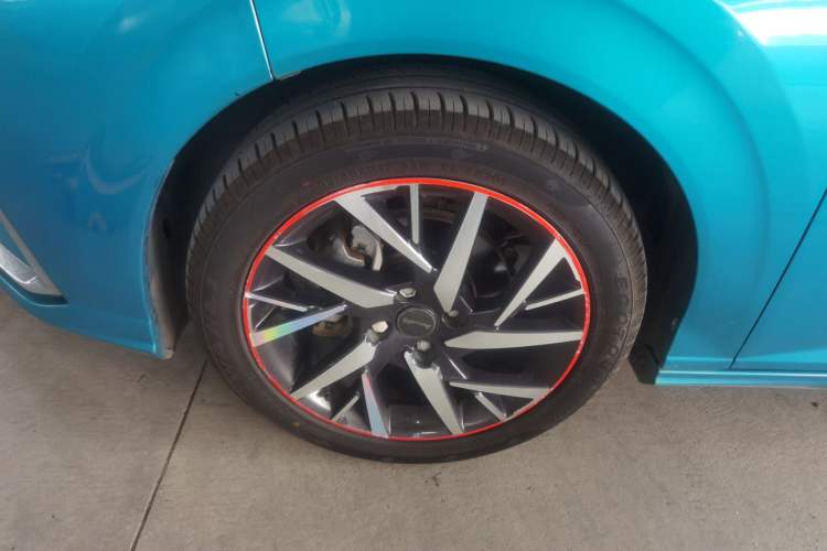 Used Dongfeng Aeolus Yixuan 2020 230T Automatic Advanced Edition Left Front Wheel Hub