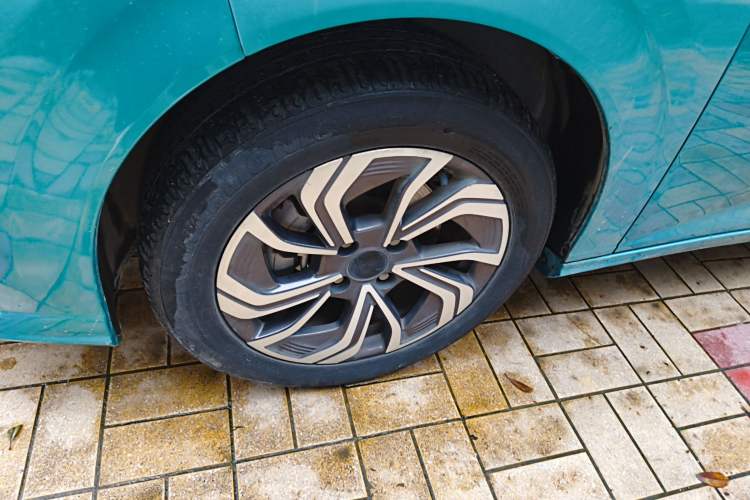 Used Dongfeng Aeolus Yixuan 2020 230T Automatic Xuan Yue Track Edition Left Front Wheel Hub