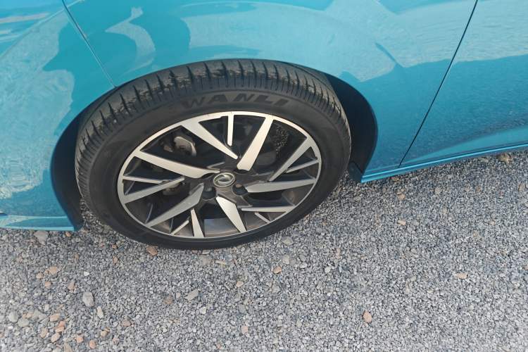 Used Dongfeng Aeolus Yixuan 2020 230T Automatic Advanced Edition Left Front Wheel Hub