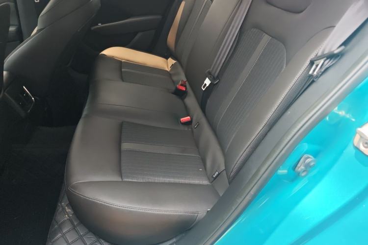 Used Dongfeng Aeolus Yixuan 2020 230T Automatic Advanced Edition Left Rear Seat