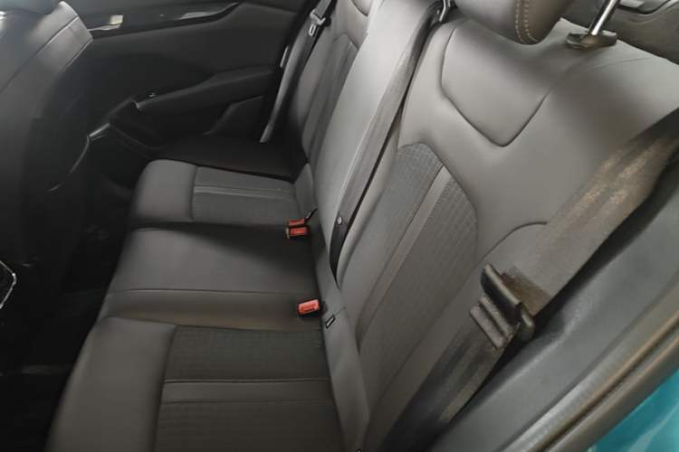 Used Dongfeng Aeolus Yixuan 2020 230T Automatic Cool Edition Left Rear Seat