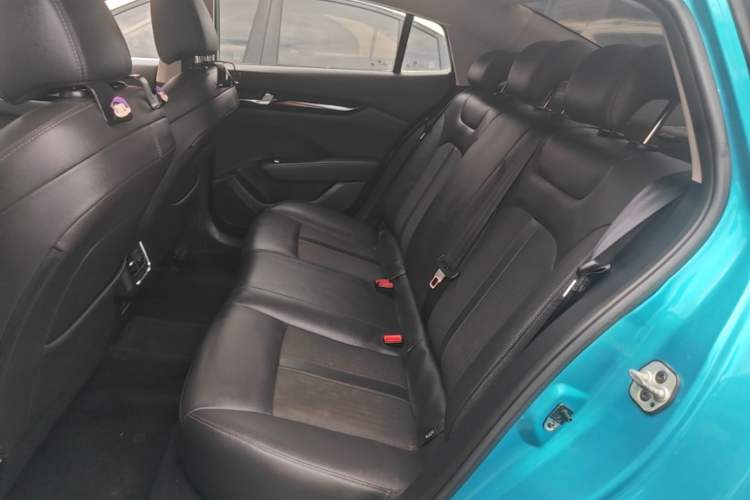 Used Dongfeng Aeolus Yixuan 2020 230T Automatic Advanced Edition Left Rear Seat