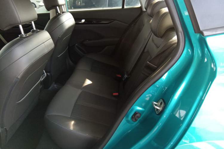 Used Dongfeng Aeolus Yixuan 2020 230T Automatic Advanced Edition Left Rear Seat