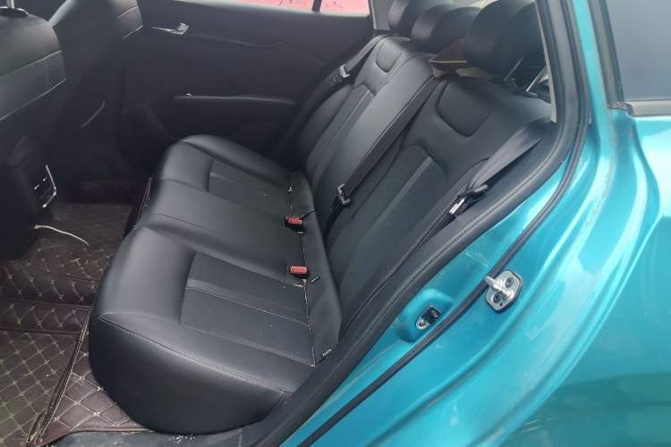 Used Dongfeng Aeolus Yixuan 2020 230T Automatic Advanced Edition Left Rear Seat
