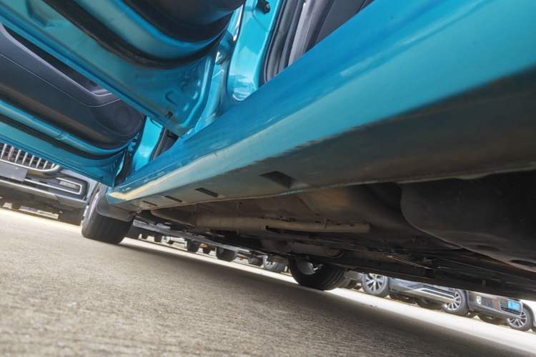 Used Dongfeng Aeolus Yixuan 2020 230T Automatic Advanced Edition Left Side Sill