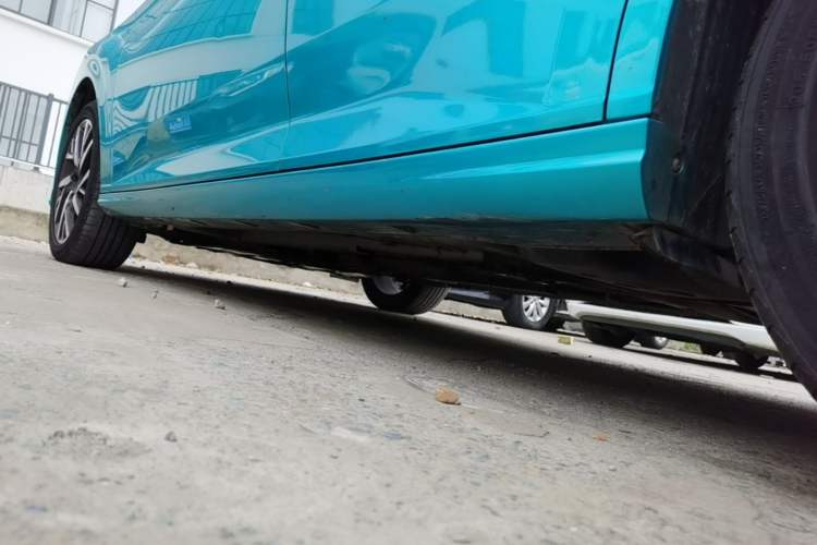 Used Dongfeng Aeolus Yixuan 2020 230T Automatic Advanced Edition Left Side Sill