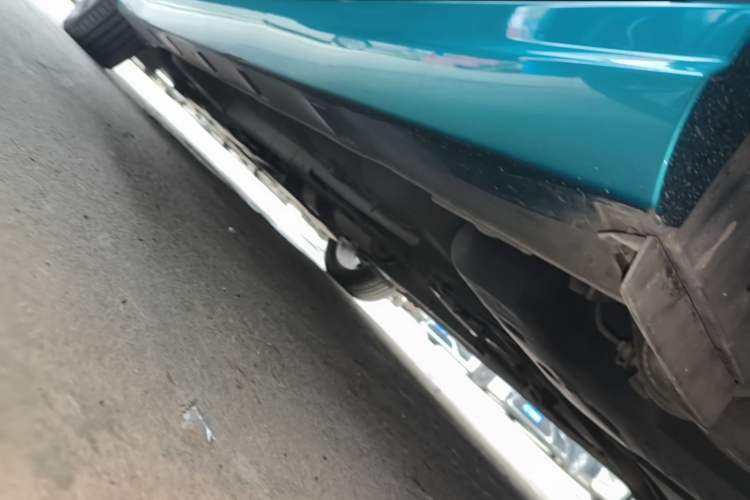 Used Dongfeng Aeolus Yixuan 2020 230T Automatic Cool Edition Left Side Sill