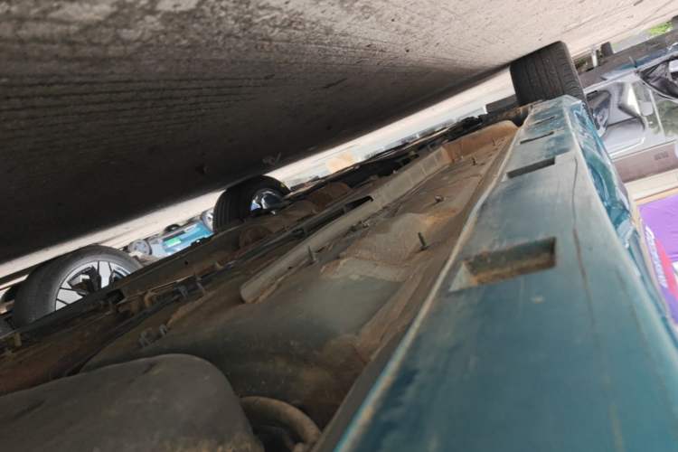 Used Dongfeng Aeolus Yixuan 2020 230T Automatic Advanced Edition Left Side Sill