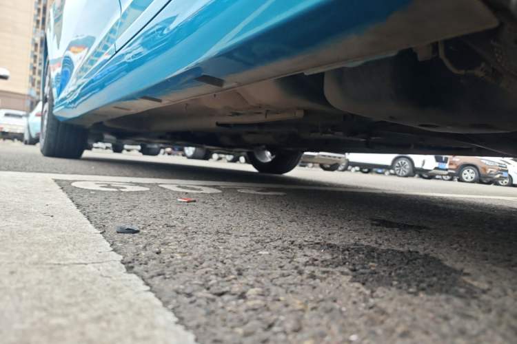 Used Dongfeng Aeolus Yixuan 2020 230T Automatic Cool Edition Left Side Sill
