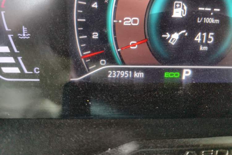 Used Dongfeng Aeolus Yixuan 2020 230T Automatic Advanced Edition Odometer Close Up