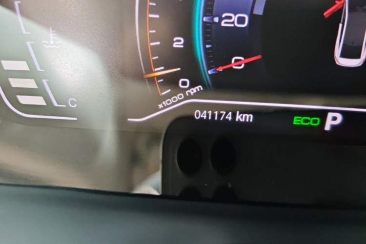 Used Dongfeng Aeolus Yixuan 2020 230T Automatic Cool Edition Odometer Close Up