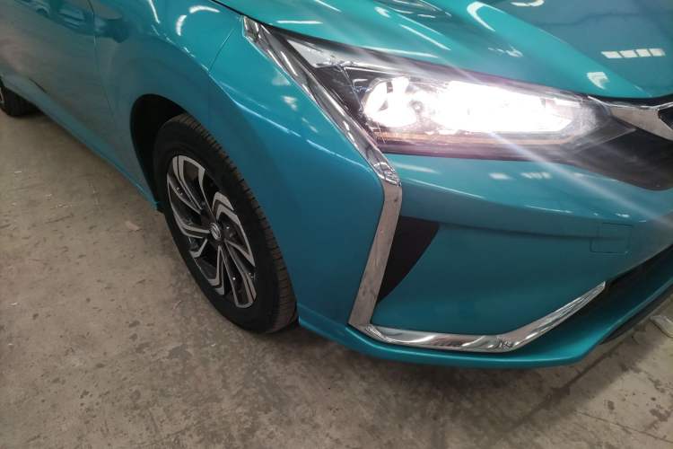 Used Dongfeng Aeolus Yixuan 2020 200T Manual Ignition Edition Right Front Headlight