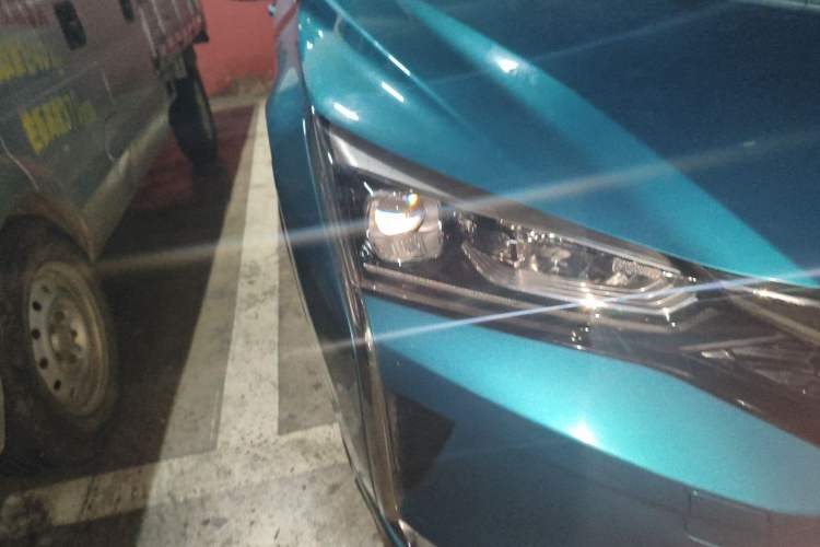 Used Dongfeng Aeolus Yixuan 2020 230T Automatic Advanced Edition Right Front Headlight
