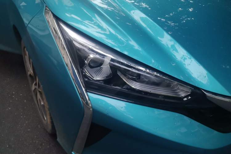 Used Dongfeng Aeolus Yixuan 2020 230T Automatic Advanced Edition Right Front Headlight