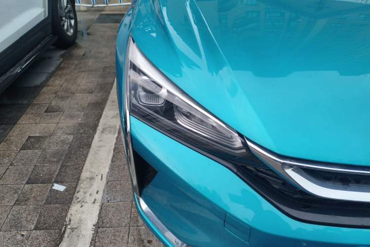 Used Dongfeng Aeolus Yixuan 2020 230T Automatic Advanced Edition Right Front Headlight