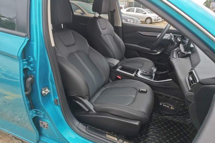 Used Dongfeng Aeolus Yixuan 2020 230T Automatic Advanced Edition Right Front Seat