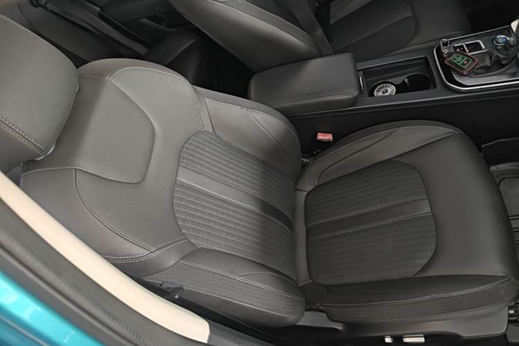 Used Dongfeng Aeolus Yixuan 2020 230T Automatic Cool Edition Right Front Seat