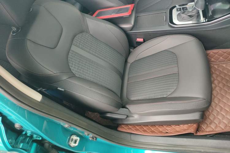 Used Dongfeng Aeolus Yixuan 2020 230T Automatic Cool Track Edition Right Front Seat