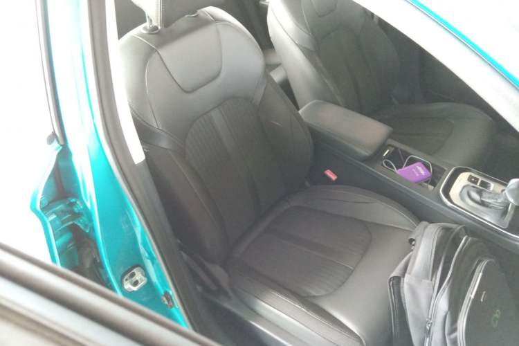 Used Dongfeng Aeolus Yixuan 2020 230T Automatic Advanced Edition Right Front Seat