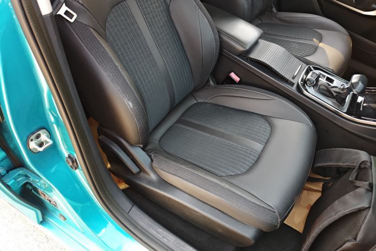 Used Dongfeng Aeolus Yixuan 2020 230T Automatic Advanced Edition Right Front Seat