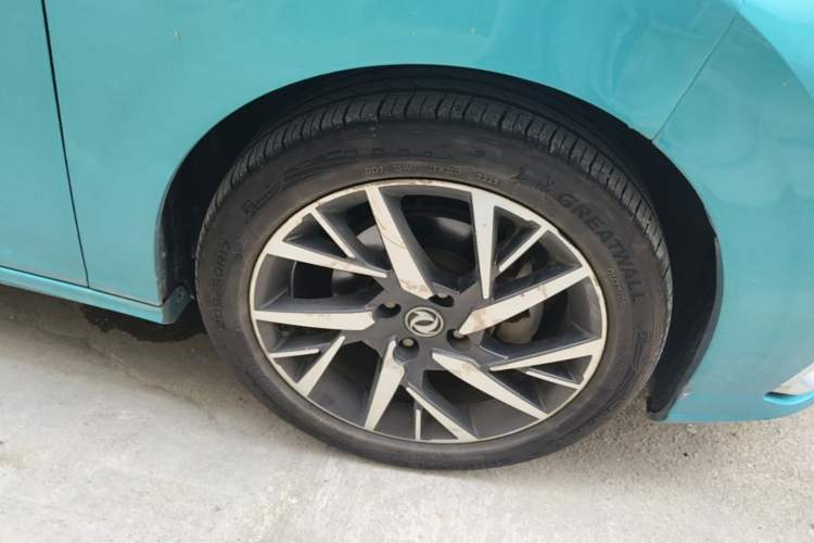 Used Dongfeng Aeolus Yixuan 2020 230T Automatic Cool Edition Right Front Wheel Hub