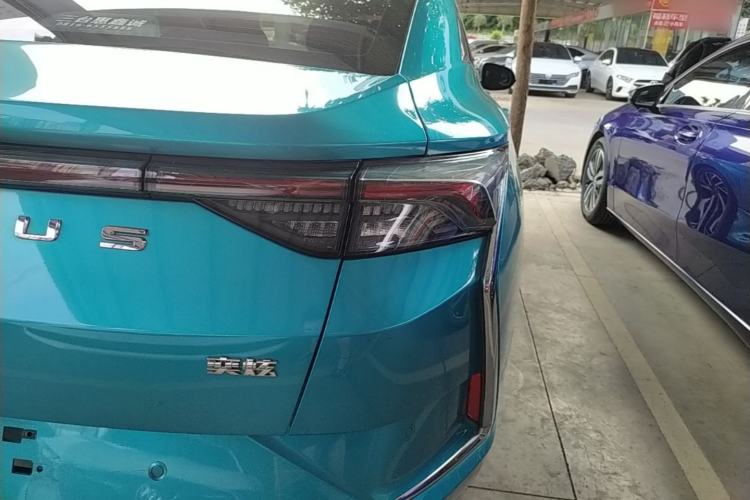 Used Dongfeng Aeolus Yixuan 2020 230T Automatic Advanced Edition Right Rear Taillight