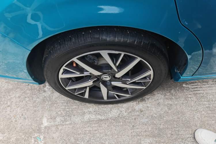 Used Dongfeng Aeolus Yixuan 2020 230T Automatic Advanced Edition Right Rear Wheel Hub