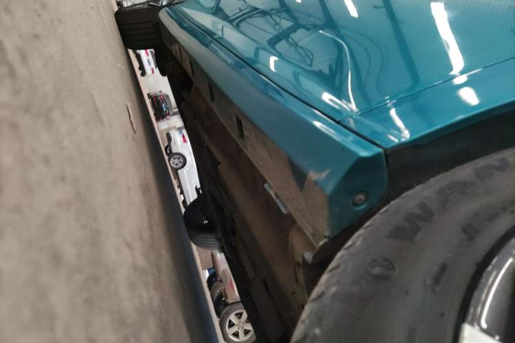 Used Dongfeng Aeolus Yixuan 2020 200T Manual Ignition Edition Right Side Sill