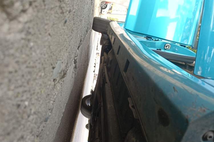 Used Dongfeng Aeolus Yixuan 2020 230T Automatic Dazzle Track Edition Right Side Sill