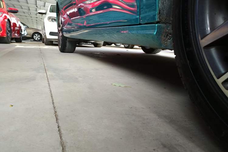 Used Dongfeng Aeolus Yixuan 2020 230T Automatic Advanced Edition Right Side Sill