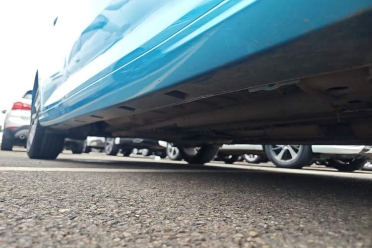 Used Dongfeng Aeolus Yixuan 2020 230T Automatic Cool Edition Right Side Sill