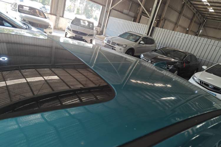 Used Dongfeng Aeolus Yixuan 2020 230T Automatic Dazzle Track Edition Roof