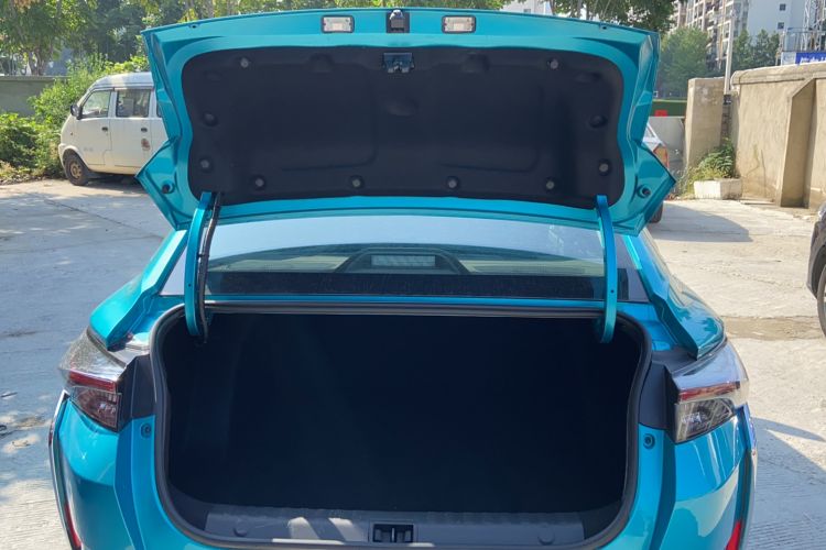 Used Dongfeng Aeolus Yixuan 2020 200T Manual Ignition Edition Trunk
