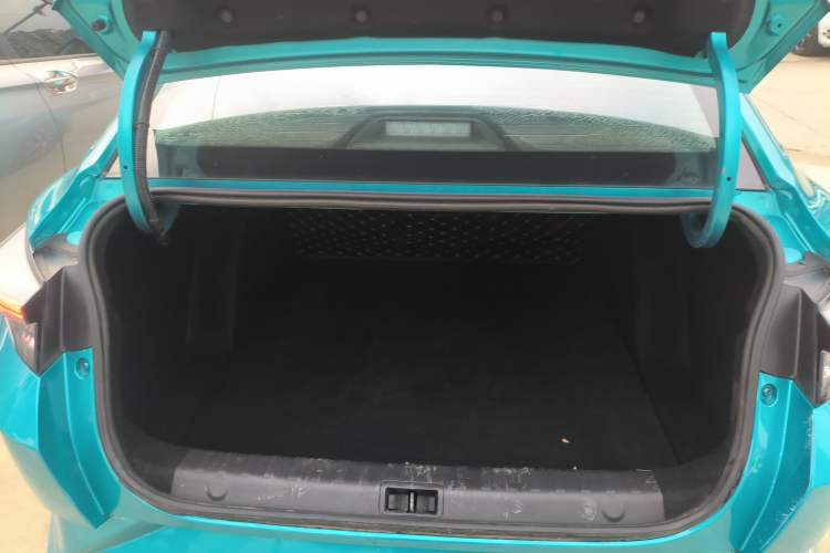 Used Dongfeng Aeolus Yixuan 2020 230T Automatic Advanced Edition Trunk