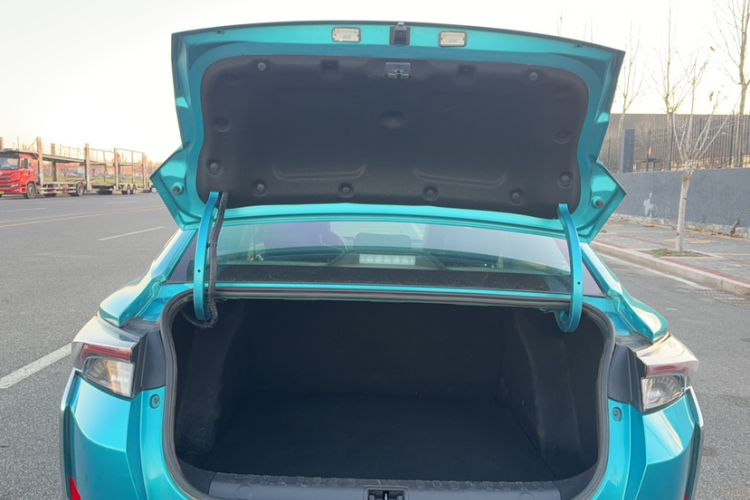 Used Dongfeng Aeolus Yixuan 2020 230T Automatic Advanced Edition Trunk