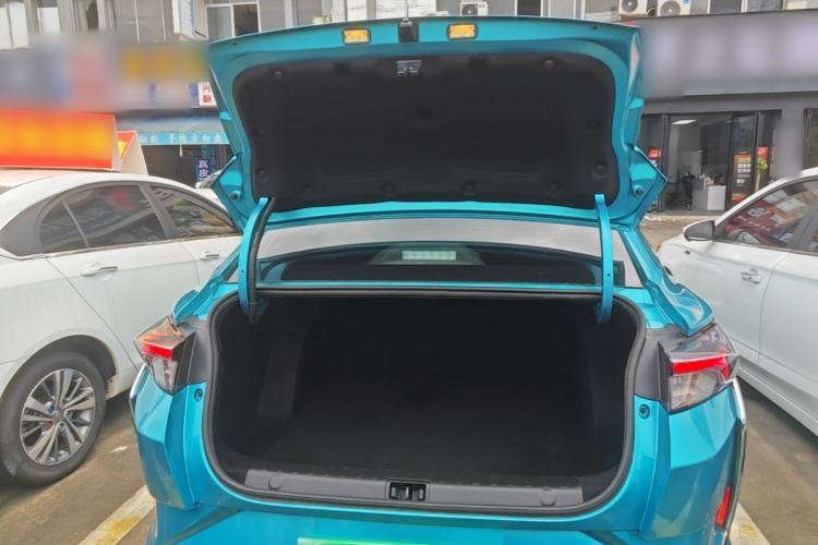Used Dongfeng Aeolus Yixuan 2020 230T Automatic Advanced Edition Trunk