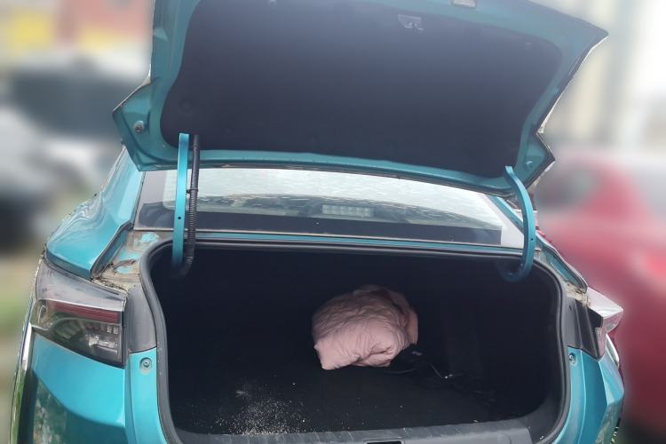 Used Dongfeng Aeolus Yixuan 2020 230T Automatic Advanced Edition Trunk