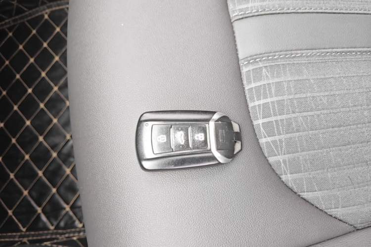 Used Dongfeng Aeolus Yixuan 2020 230T Automatic Advanced Edition Vehicle Key