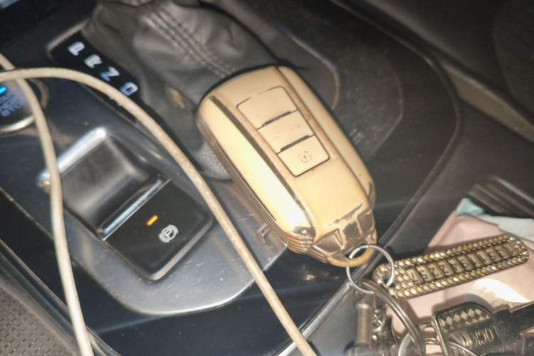 Used Dongfeng Aeolus Yixuan 2020 230T Automatic Advanced Edition Vehicle Key