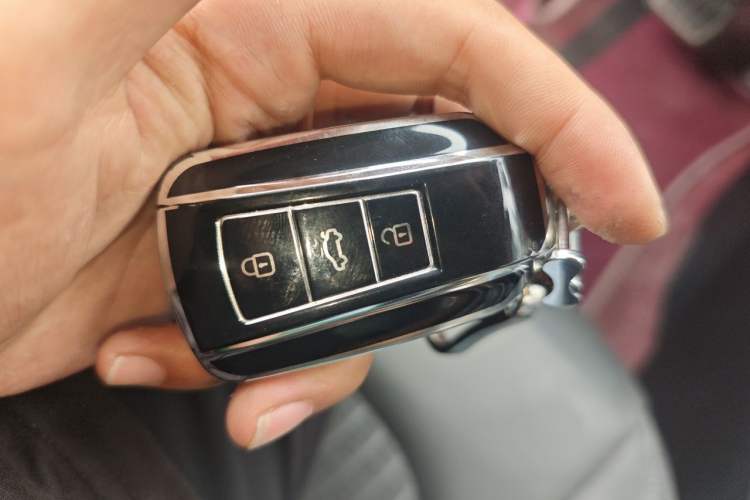 Used Dongfeng Aeolus Yixuan 2020 230T Automatic Advanced Edition Vehicle Key