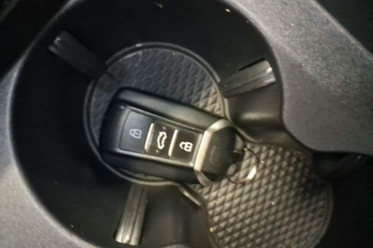 Used Dongfeng Aeolus Yixuan 2020 230T Automatic Advanced Edition Vehicle Key