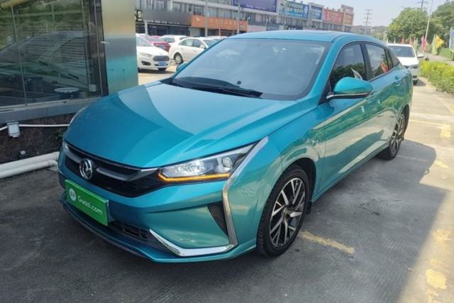 Ojetý Dongfeng Aeolus Yixuan 2020 230T Automatic Advanced Edition