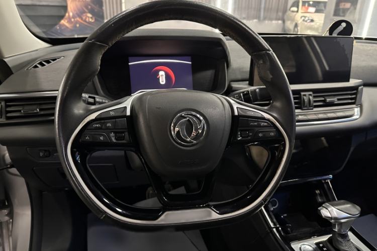 Used Dongfeng Aeolus Yixuan 2020 230T Automatic Cool Edition Audio And AC Panel