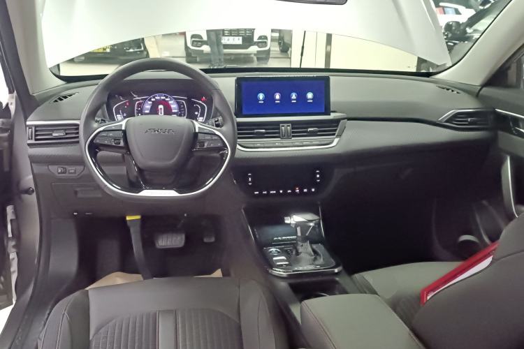 Used Dongfeng Aeolus Yixuan 2020 230T Automatic Dazzle Track Edition Center Console