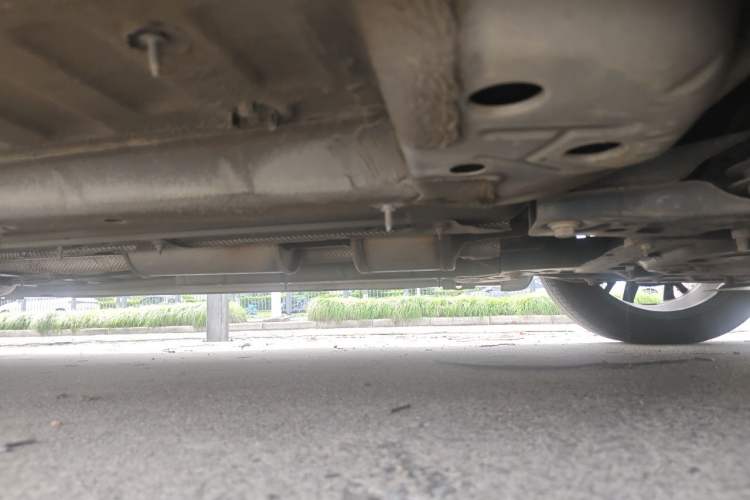 Used Dongfeng Aeolus Yixuan 2020 230T Automatic Cool Edition Chassis Front Right