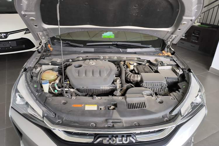 Used Dongfeng Aeolus Yixuan 2020 230T Automatic Dazzle Track Edition Engine Bay