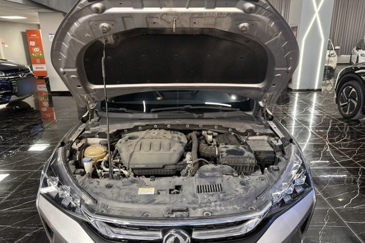 Used Dongfeng Aeolus Yixuan 2020 230T Automatic Cool Edition Engine Bay