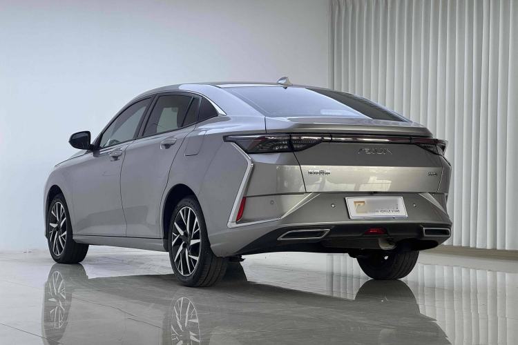 Used Dongfeng Aeolus Yixuan 2020 230T Automatic Dazzle Track Edition Exterior 2