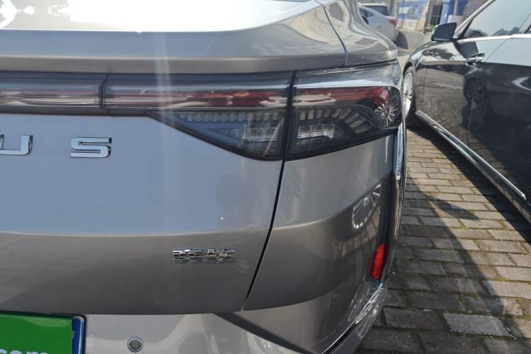 Used Dongfeng Aeolus Yixuan 2020 230T Automatic Cool Edition Exterior 6