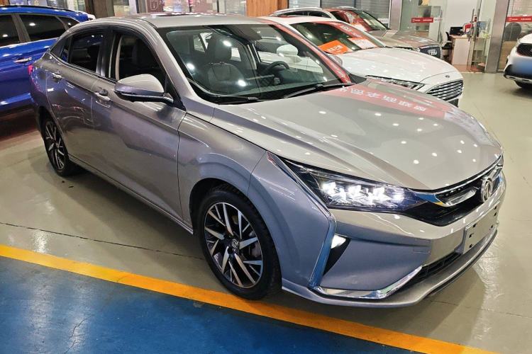 Used Dongfeng Aeolus Yixuan 2020 230T Automatic Cool Edition Front Right 45 Deg